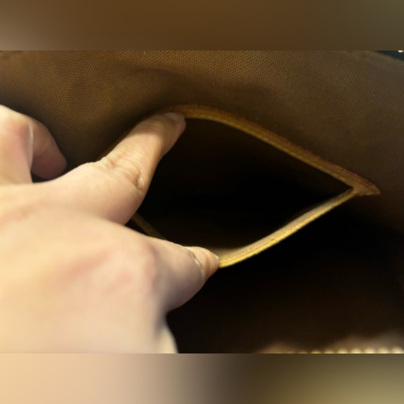 Authentic LOUIS VUITTON Alma Handbag - Picture 14 of 17